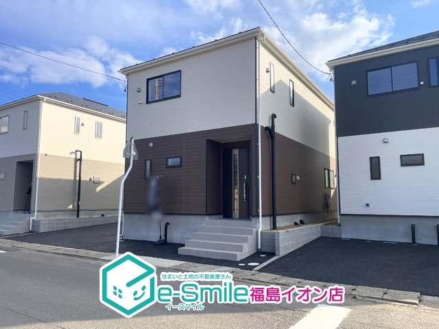 Ｃｒａｄｌｅ　ｇａｒｄｅｎ　伊達市梁川町御八郎第１　2号棟