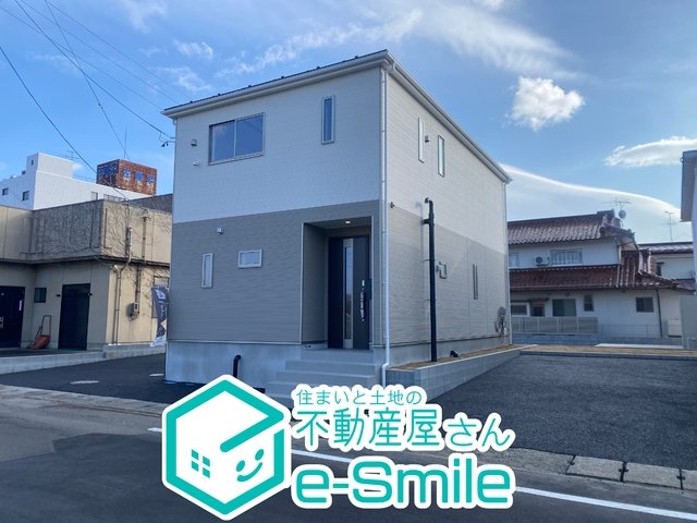 Ｃｒａｄｌｅ　ｇａｒｄｅｎ　伊達市梁川町御八郎第１　３号棟