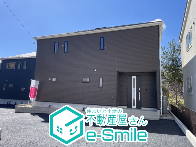 Ｃｒａｄｌｅ　ｇａｒｄｅｎ　郭内第５ 　１号棟