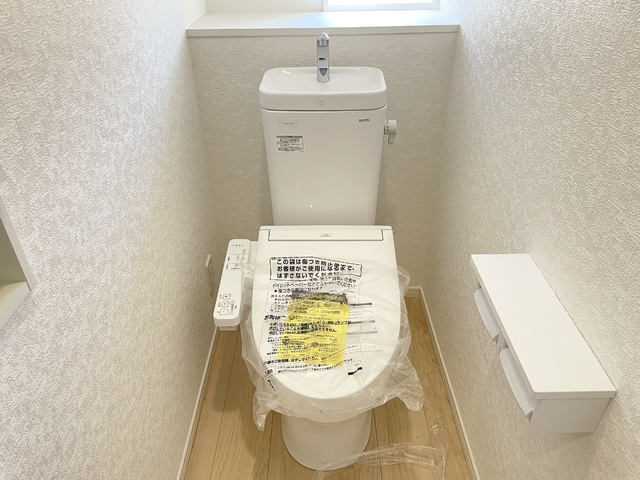 ～トイレ～
1階・2階にウォシュレット機能付きトイレを完備！2ヶ所あると混雑する朝は助かります。