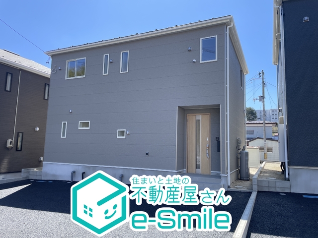 Ｃｒａｄｌｅ　ｇａｒｄｅｎ　郭内第５ 　５号棟