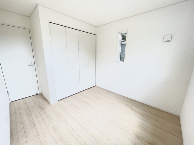 ～洋室～
シンプルなデザインで子供部屋や寝室など用途に合わせて利用できます。